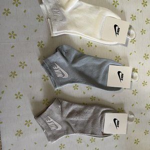 Nike White gray light gray socks